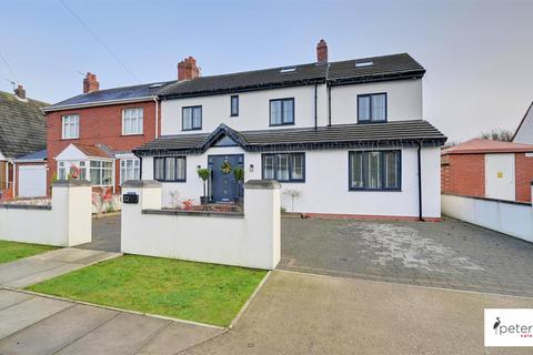 5 bedroom semi-detached house for sale, Burdon Road, Cleadon