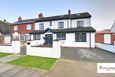 5 bedroom semi-detached house for sale, Burdon Road, Cleadon