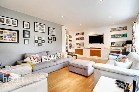 undefined, Belgrave Close, Belton, Doncaster