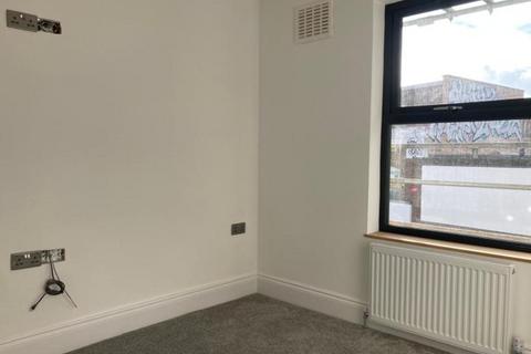 2 bedroom apartment to rent, Rye Lane, London, SE15