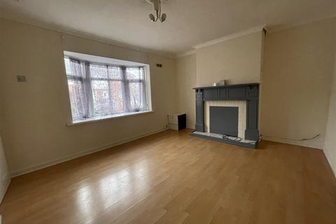 3 bedroom terraced house to rent, Peacock Road, Wednesbury