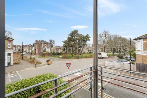 3 bedroom apartment for sale, Finsbury Road, Bounds Green, London, N22