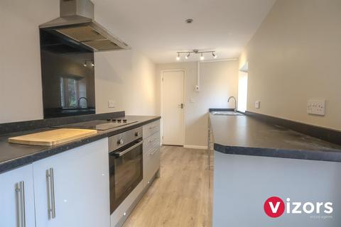 7 Arrow Road South, Redditch, B98 8NX