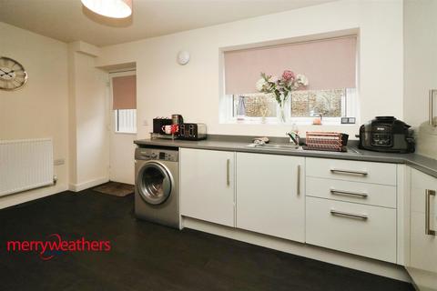 2 bedroom townhouse for sale, Conway Crescent, East Herringthorpe, Rotherham