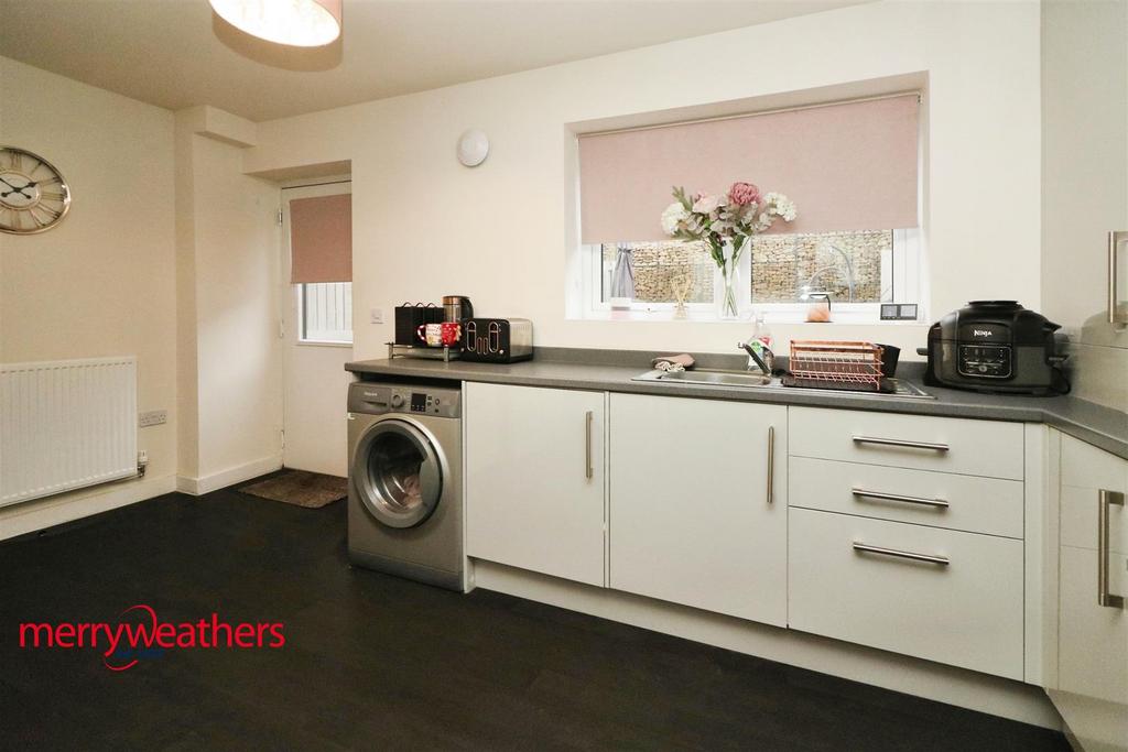 Dining kitchen