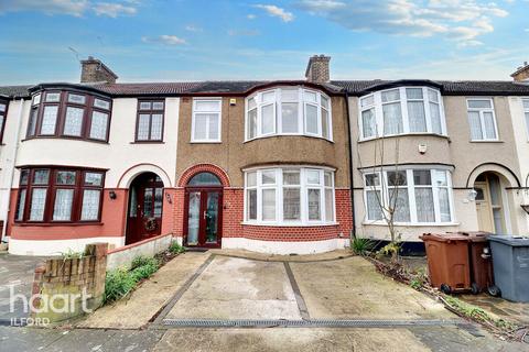 3 bedroom terraced house for sale, Shirley Gardens, Barking