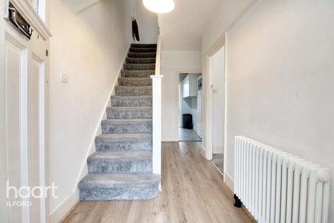 3 bedroom terraced house for sale, Shirley Gardens, Barking