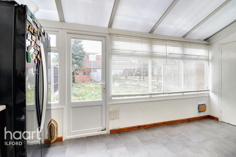 102 Shirley Gardens, Barking, IG11 9XA