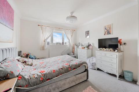 115 Higher Drive, Banstead, SM7 1PS