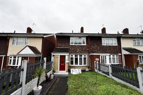 3 bedroom end of terrace house to rent, Millfield Avenue, Walsall