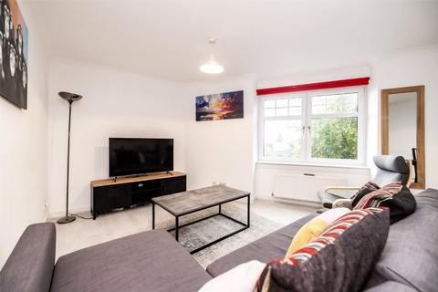 2 bedroom flat to rent, Cranford Road, West End, Aberdeen, AB10