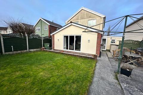 3 bedroom detached house for sale, Maesycoed, Pontamman, SA18