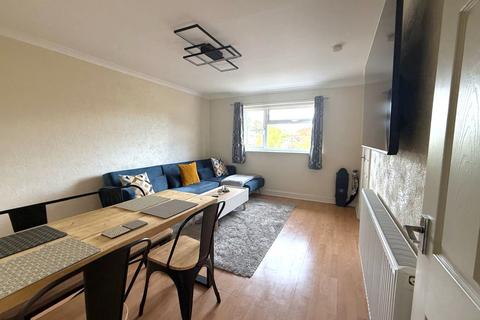2 bedroom flat for sale, The Lakes Road, Bewdley, DY12