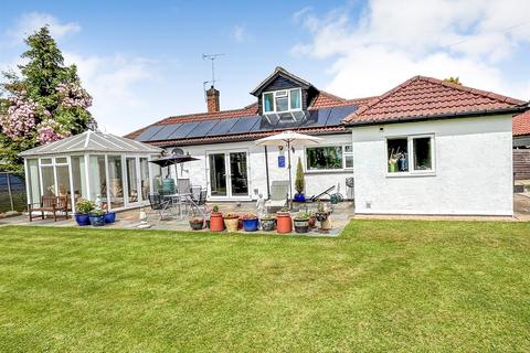 4 bedroom detached bungalow for sale, Aston Square, Aston