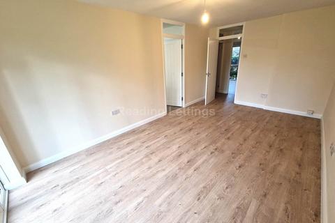 1 bedroom flat to rent, Josephine Court, Reading