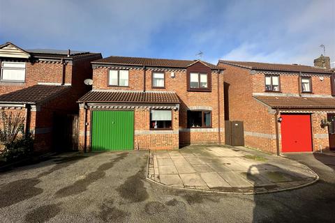 4 bedroom detached house for sale, Farriers Way, Crowhill