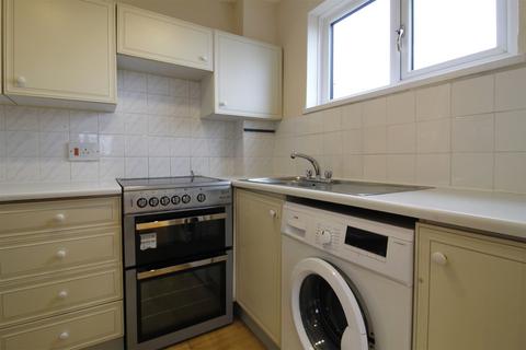 1 bedroom apartment to rent, Wood Street, Barnet EN5