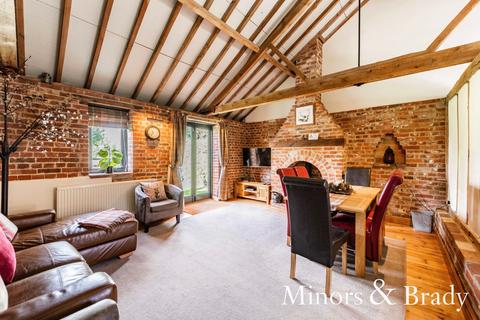 3 bedroom cottage for sale, Fritton Road, Ludham