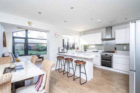 3 bedroom semi-detached house for sale, Lloyd Way, Kimpton