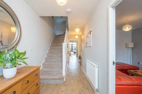 3 bedroom semi-detached house for sale, Lloyd Way, Kimpton