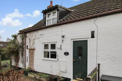 2 bedroom cottage for sale, Main Street, Osgodby, Market Rasen LN8