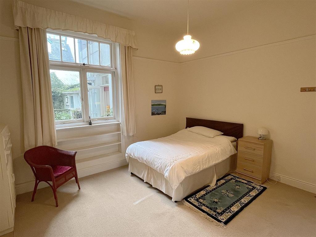 Bedroom.jpg