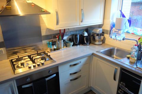 2 bedroom house to rent, Plas St. Pol De Leon, Penarth