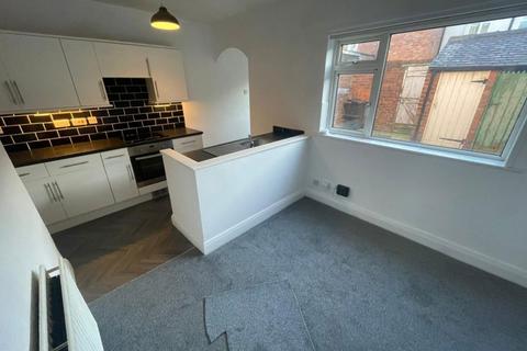 2 bedroom house to rent, Lewes Road, Darlington DL1