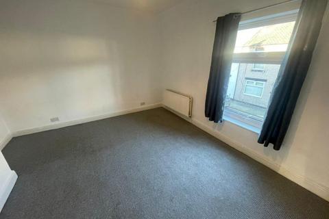 2 bedroom house to rent, Lewes Road, Darlington DL1