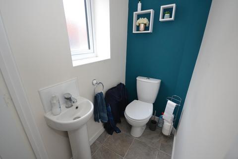 3 bedroom semi-detached house for sale, Angel Place, Hull HU7