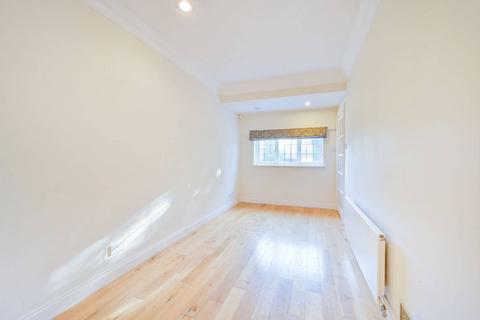 43 Corringway, London, W5 3AB