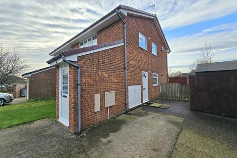 1 bedroom flat to rent, Harebell Close, Ingleby Barwick, Stockton-On-Tees