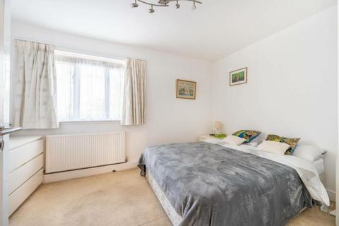 2 bedroom flat for sale, Sheffield Terrace, Kensington, W8 7NB