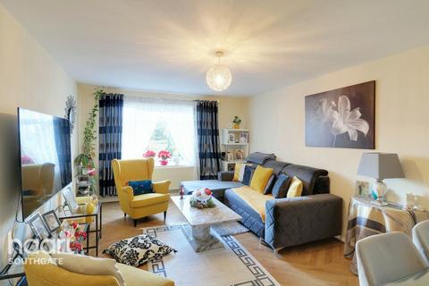 1 bedroom apartment for sale, Windsor Court, London