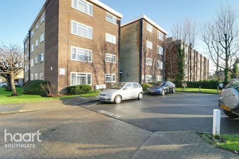 1 bedroom apartment for sale, Windsor Court, London