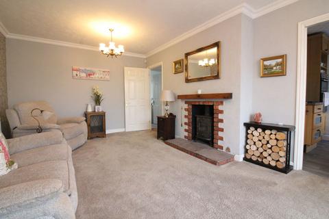 2 bedroom semi-detached bungalow for sale, 56 Barnett Lane, Stourbridge DY8