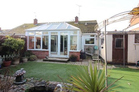 2 bedroom semi-detached bungalow for sale, 56 Barnett Lane, Stourbridge DY8