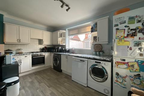 4 bedroom terraced house for sale, Wansbeck Road, Jarrow, Tyne and Wear, NE32