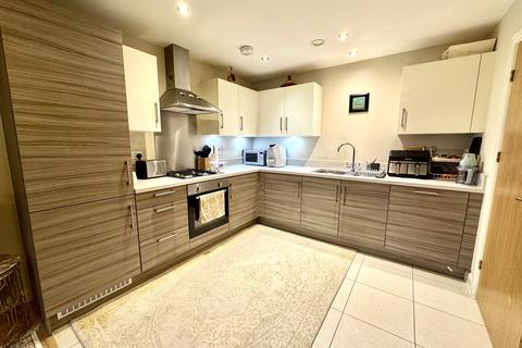 2 bedroom apartment for sale, , Greenford, Greater London, UB6