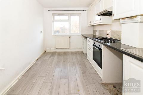 2 bedroom flat for sale, Grasmere Road, London