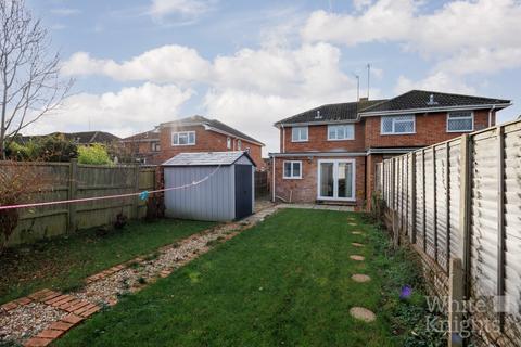 3 bedroom semi-detached house for sale, Fairwater Drive, Reading RG5