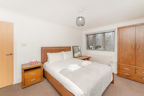 1 bedroom flat for sale, Compass Point, Limehouse E14