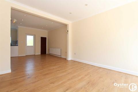 3 bedroom terraced house to rent, Crofts Road, Harrow, HA1