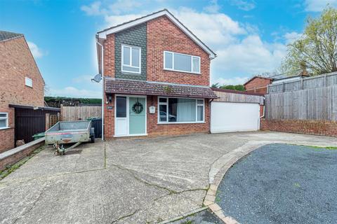 3 bedroom detached house for sale, Orchard Way, Leigh, Worcester