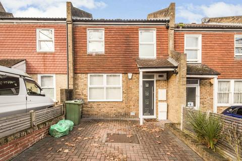 3 bedroom house to rent, Becondale Road London SE19