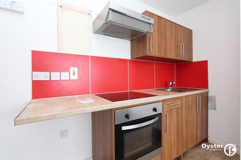 2 bedroom flat to rent, Stanhope Avenue, Harrow, HA3