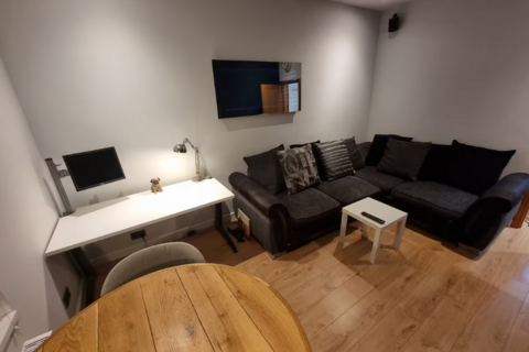 1 bedroom apartment to rent, 13 High Street, London, SE20