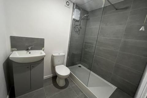 2 bedroom apartment to rent, Griffin Gardens, Harborne, Birmingham