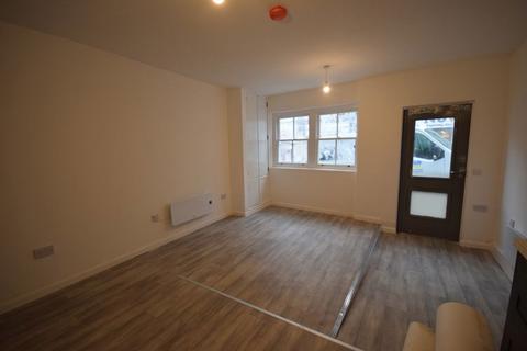 1 bedroom flat to rent, High Street, Bideford, Devon