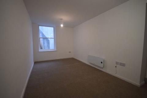 1 bedroom flat to rent, High Street, Bideford, Devon